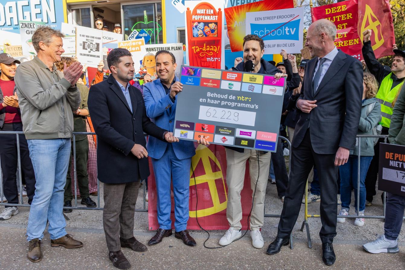 Overhandiging petitie
