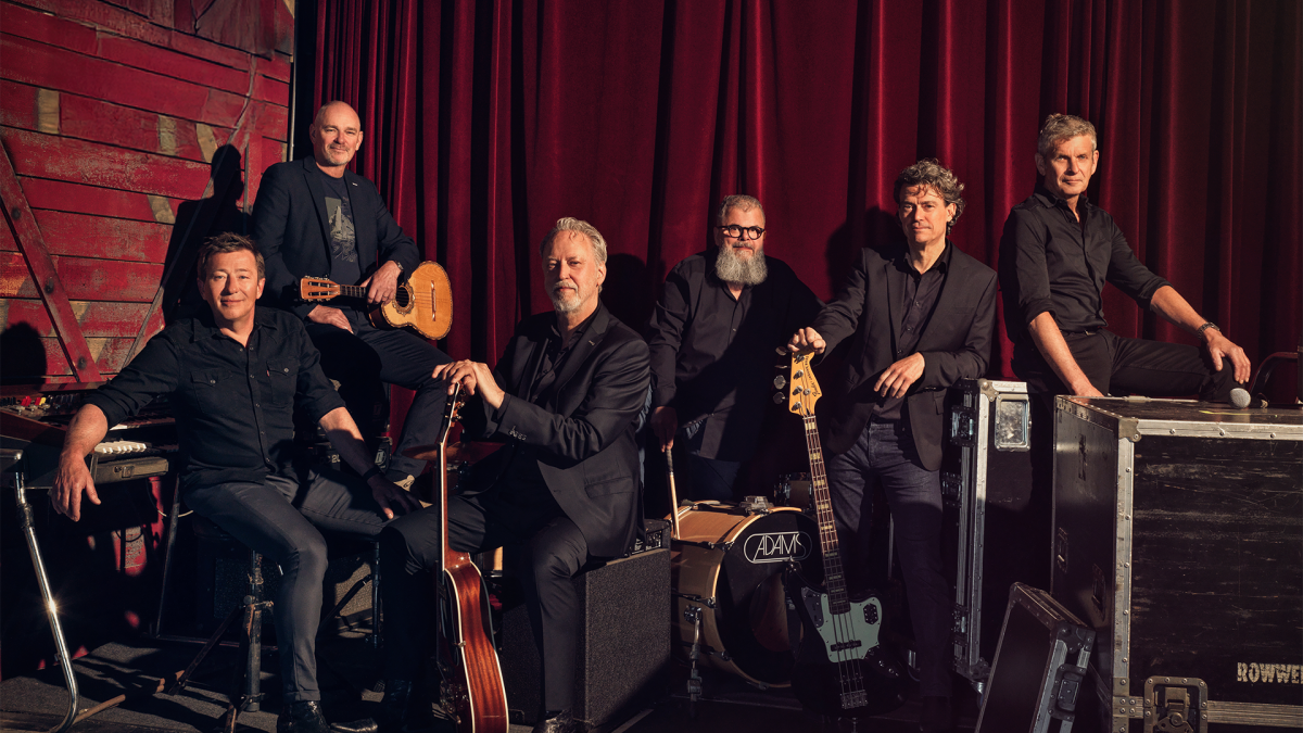 Het Uur van de Wolf Rowwen Hèze - Blieve Loepe